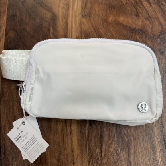 lululemon athletica Handbags - Lululemon White Everywhere Belt Bag
